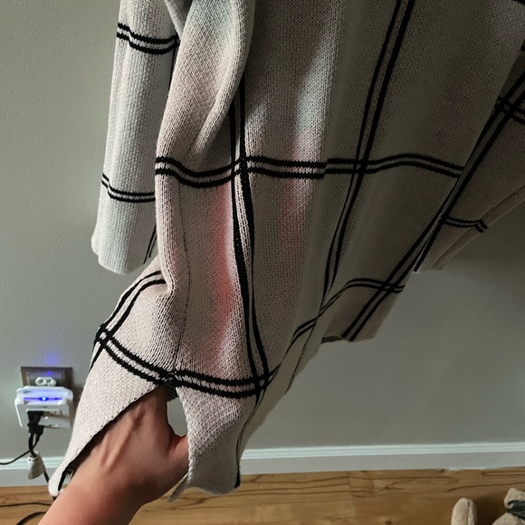 SHEIN striped sweater - Picture 4 of 7